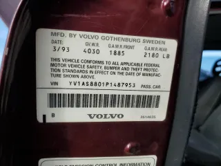 1993 Volvo 240 z VIN YV1AS8801P1487953, wystawiony jako Copart lot #77392634 z przebiegiem 270 844 mil mil oraz Szkody całkowita. Historia ofert i sprzedaży dostępna na DreamBid. Obrazek 12.