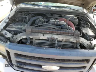 2006 Ford F-250 XL with VIN 1FTSX21P56ED46519, listed as a Copart auction lot 57041415 with 193,834 mi miles and Non repairable. Bid and sale history available at DreamBid. Image 11.