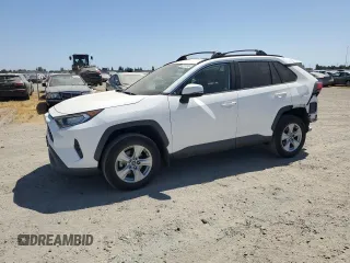 2019 Toyota RAV4 XLE with VIN 2T3P1RFV3KC003851, listed as a Copart auction lot 62317285 with 44,890 mi miles and Salvage title. Bid and sale history available at DreamBid. Image 1.