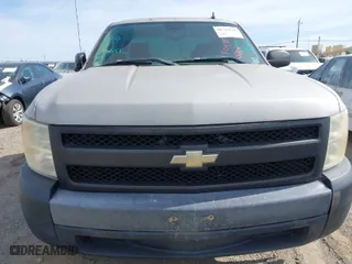 2008 Chevrolet Silverado 1500 Work Truck with VIN 1GCEC19C88Z279995, listed as a IAAI auction lot 41732316 with 250,162 mi miles. Bid and sale history available at carsss.com. Image 6.