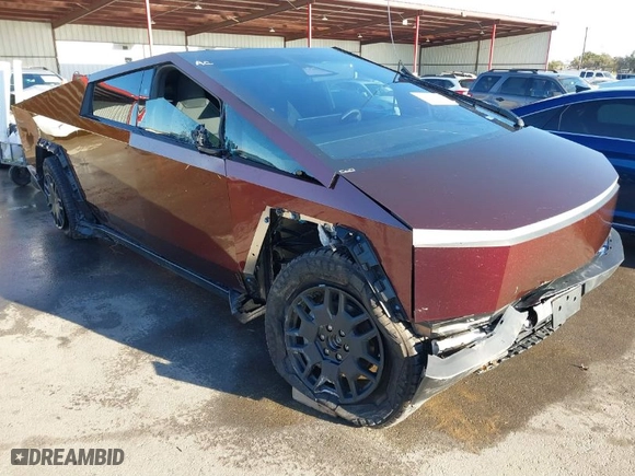 2024 Tesla Cybertruck with VIN 7G2CEHED3RA021703, listed as a IAAI auction lot 41392666 with 7,244 mi miles. Bid and sale history available at carsss.com. Image 1.