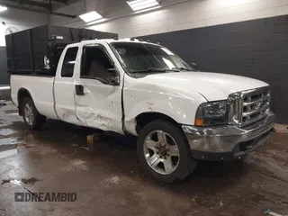 1999 Ford Super Duty F-250 XL with VIN 1FTNX20F1XEA40537, listed as a IAAI auction lot 41555982 with 187,608 mi miles. Bid and sale history available at carsss.com. Image 1.