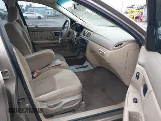 2006 Ford Taurus SE z VIN 1FAFP53U26A197294, wystawiony jako IAAI lot #41506334 z przebiegiem 180 411 mil mil oraz . Historia ofert i sprzedaży dostępna na DreamBid. Obrazek 5.
