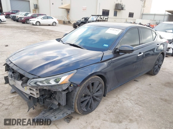 2019 Nissan Altima Platinum with VIN 1N4BL4FV4KC107201, listed as a IAAI auction lot 41483963 with 105,403 mi miles and . Bid and sale history available at carsss.com. Image 17.