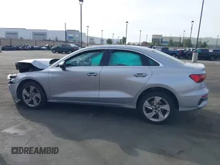 2023 Audi A3 Premium z VIN WAUAUDGY1PA051049, wystawiony jako IAAI lot #41719508 z przebiegiem Nie podano mil oraz . Historia ofert i sprzedaży dostępna na DreamBid. Obrazek 13.