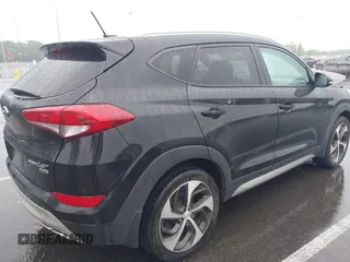 2017 Hyundai Tucson Limited z VIN KM8J3CA26HU279984, wystawiony jako IAAI lot #42257809 z przebiegiem 116 118 mil mil oraz . Historia ofert i sprzedaży dostępna na DreamBid. Obrazek 4.