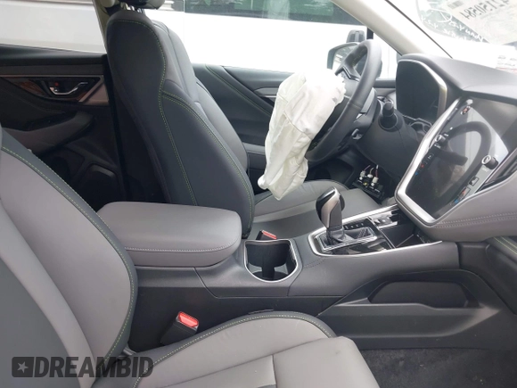 2025 Subaru Outback Onyx z VIN 4S4BTALC2S3182941, wystawiony jako IAAI lot #42150584 z przebiegiem Nie podano mil oraz . Historia ofert i sprzedaży dostępna na DreamBid. Obrazek 5.