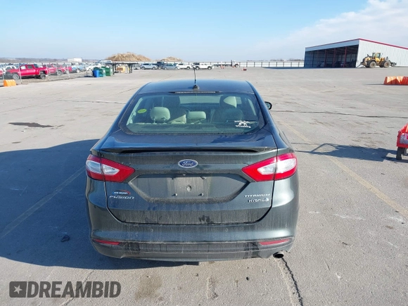 2016 Ford Fusion Titanium Hybrid with VIN 3FA6P0RU6GR156622, listed as a IAAI auction lot 41178887 with 92,423 mi miles. Bid and sale history available at carsss.com. Image 17.