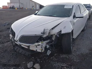 2014 Lincoln MKS with VIN 1LNHL9DK0EG604216, listed as a IAAI auction lot 41316478 with 1 mi miles. Bid and sale history available at carsss.com. Image 6.
