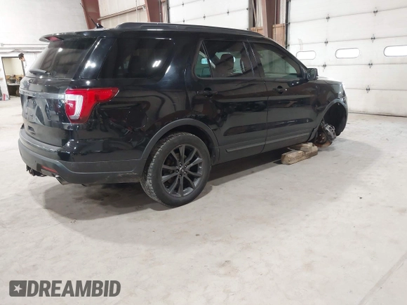 2018 Ford Explorer XLT with VIN 1FM5K7D80JGC32711, listed as a IAAI auction lot 42425696 with 174,863 mi miles and . Bid and sale history available at DreamBid. Image 4.