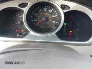 2006 Toyota Highlander z VIN JTEGP21A760091592, wystawiony jako IAAI lot #41068064 z przebiegiem 210 741 mil mil oraz . Historia ofert i sprzedaży dostępna na DreamBid. Obrazek 7.