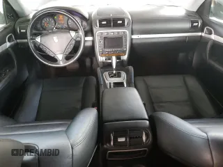2004 Porsche Cayenne z VIN WP1AA29P94LA21185, wystawiony jako Copart lot #60576755 z przebiegiem 167 428 mil mil oraz Czysty tytuł • Clean title. Historia ofert i sprzedaży dostępna na DreamBid. Obrazek 8.