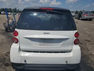 2015 Smart fortwo Passion with VIN WMEEJ3BA6FK819930, listed as a Copart auction lot 64722495 with 106,124 mi miles and Clean title. Bid and sale history available at DreamBid. Image 6.