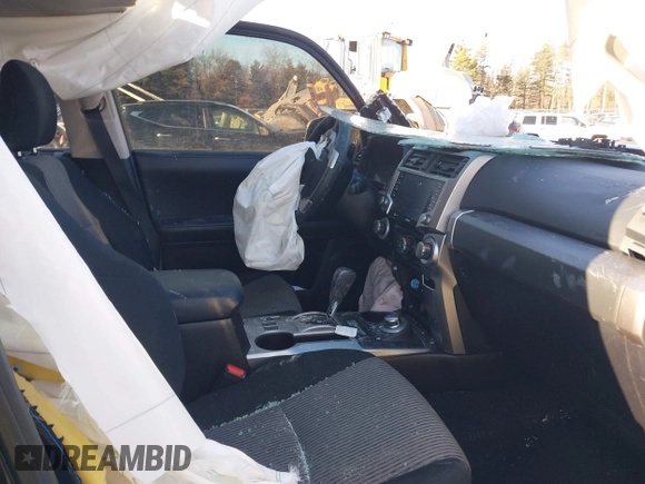 2023 Toyota 4Runner SR5 с VIN JTEMU5JR3P6126498, выставлен на аукционе IAAI как лот 41440951 с пробегом 37 856 миль миль и . История ставок и продаж доступна на DreamBid. Изображение 5.