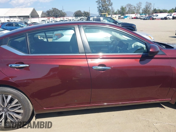 2023 Nissan Altima SV z VIN 1N4BL4DVXPN379301, wystawiony jako IAAI lot #42152983 z przebiegiem 38 374 mil mil oraz . Historia ofert i sprzedaży dostępna na DreamBid. Obrazek 13.