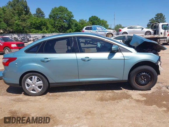 2012 Ford Focus SE with VIN 1FAHP3F20CL320775, listed as a IAAI auction lot 41996599 with Not Provided miles. Bid and sale history available at carsss.com. Image 13.