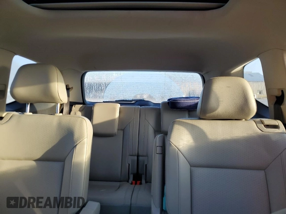 2018 Volkswagen Atlas SEL with VIN 1V2MR2CA2JC526426, listed as a Copart auction lot 48944265 with 102,938 mi miles and Salvage title. Bid and sale history available at DreamBid. Image 10.
