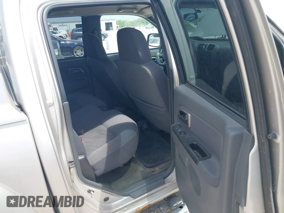 2005 Chevrolet Colorado 1SE LS Z71 z VIN 1GCDS136158269022, wystawiony jako IAAI lot #42250305 z przebiegiem 171 259 mil mil oraz . Historia ofert i sprzedaży dostępna na DreamBid. Obrazek 8.