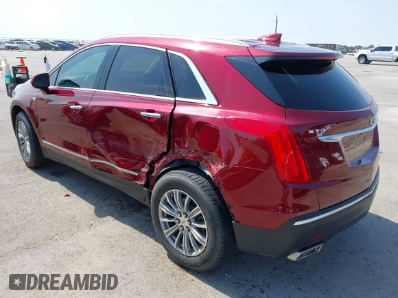 2017 Cadillac XT5 Luxury FWD z VIN 1GYKNBRS4HZ151581, wystawiony jako IAAI lot #42043322 z przebiegiem 120 598 mil mil oraz . Historia ofert i sprzedaży dostępna na DreamBid. Obrazek 3.
