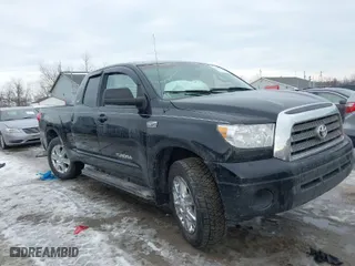 2007 Toyota Tundra SR5 with VIN 5TBRV54107S471400, listed as a IAAI auction lot 41643894 with 261,347 mi miles. Bid and sale history available at carsss.com. Image 1.