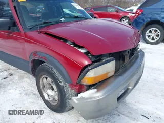 2002 GMC Sonoma SL Fleet with VIN 1GTCS19W228217168, listed as a IAAI auction lot 41615959 with 138,864 mi miles. Bid and sale history available at carsss.com. Image 20.