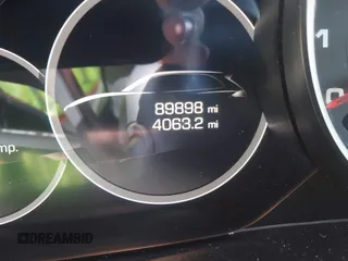2019 Porsche Cayenne Turbo z VIN WP1AF2AY1KDA80728, wystawiony jako IAAI lot #42262855 z przebiegiem 89 898 mil mil oraz . Historia ofert i sprzedaży dostępna na DreamBid. Obrazek 14.
