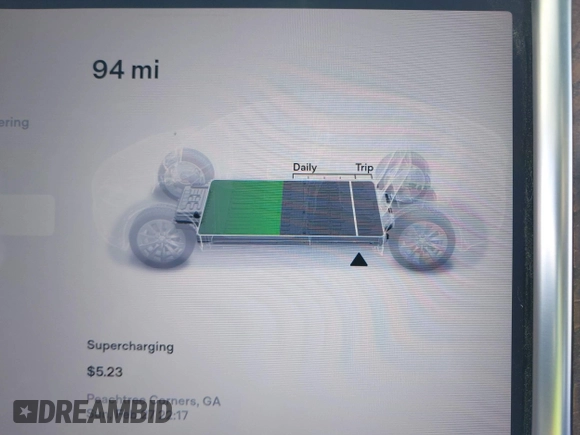 2017 Tesla Model X 90D z VIN 5YJXCBE20HF070252, wystawiony jako IAAI lot #42281644 z przebiegiem 39 362 mil mil oraz . Historia ofert i sprzedaży dostępna na DreamBid. Obrazek 17.