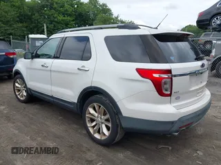2012 Ford Explorer XLT with VIN 1FMHK8D8XCGA89725, listed as a IAAI auction lot 42632419 with 203,484 mi miles and . Bid and sale history available at DreamBid. Image 3.