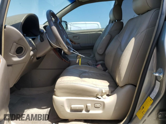 2000 Lexus RX 300 z VIN JT6HF10U3Y0110280, wystawiony jako Copart lot #55347015 z przebiegiem 183 217 mil mil oraz Czysty tytuł • Clean title. Historia ofert i sprzedaży dostępna na DreamBid. Obrazek 7.