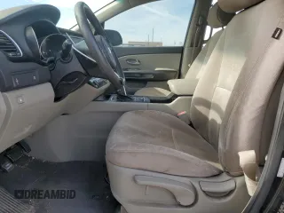 2015 Kia Sedona L with VIN KNDMA5C11F6048368, listed as a Copart auction lot 83772534 with 140,896 mi miles and Clean Title. Bid and sale history available at carsss.com. Image 7.