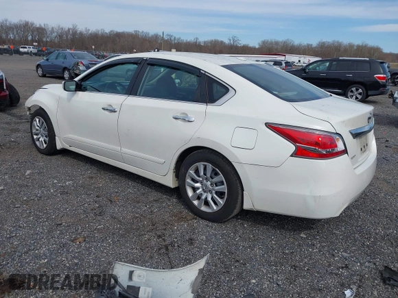 2015 Nissan Altima 2.5 S with VIN 1N4AL3APXFC212782, listed as a IAAI auction lot 41838104 with 109,010 mi miles. Bid and sale history available at carsss.com. Image 3.