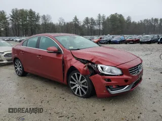 2015 Volvo S60 T5 Premier with VIN YV1612TB5F1308861, listed as a Copart auction lot 49028325 with 55,583 mi miles and Clean Title. Bid and sale history available at carsss.com. Image 4.