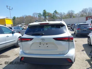 2024 Toyota Highlander LE z VIN 5TDKDRBH6RS544226, wystawiony jako IAAI lot #42083278 z przebiegiem 6 066 mil mil oraz . Historia ofert i sprzedaży dostępna na DreamBid. Obrazek 15.
