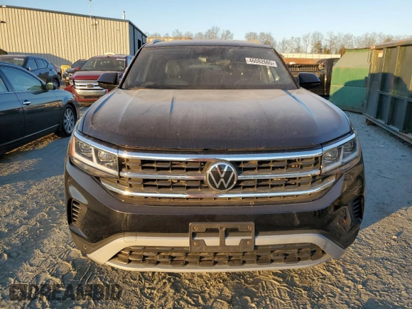 2022 Volkswagen Atlas SE z VIN 1V2HE2CA3NC226199, wystawiony jako Copart lot #58964475 z przebiegiem 40 891 mil mil oraz Nie do naprawy. Historia ofert i sprzedaży dostępna na DreamBid. Obrazek 5.