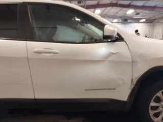 2021 Jeep Cherokee Latitude с VIN 1C4PJMCB4MD133813, выставлен на аукционе IAAI как лот 41269707 с пробегом 94 697 миль миль и . История ставок и продаж доступна на DreamBid. Изображение 18.