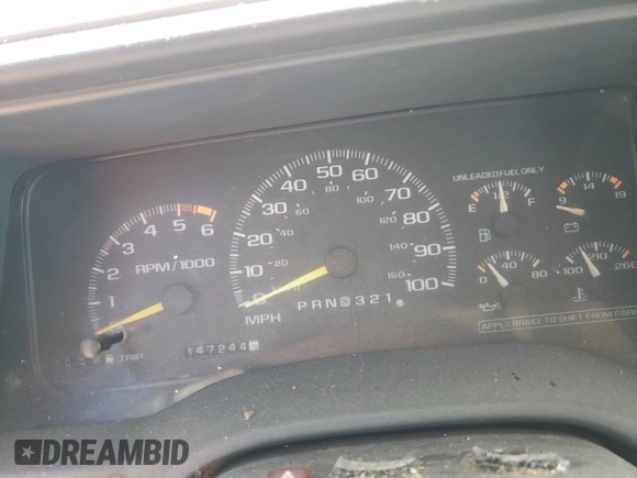1996 Chevrolet Suburban with VIN 3GNFK16R7TG137640, listed as a Copart auction lot 68962854 with 147,244 mi miles and Clean Title. Bid and sale history available at carsss.com. Image 9.
