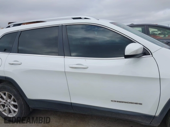 2017 Jeep Cherokee Latitude with VIN 1C4PJMCB4HW519173, listed as a IAAI auction lot 42207463 with 148,198 mi miles and . Bid and sale history available at DreamBid. Image 14.