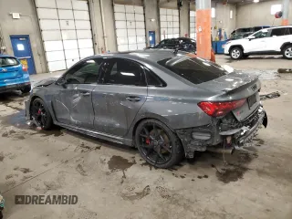 2024 Audi RS 3 z VIN WUAG4DGY0RA910988, wystawiony jako Copart lot #85819284 z przebiegiem 6825 mil mil oraz Szkody całkowita. Historia ofert i sprzedaży dostępna na DreamBid. Obrazek 2.