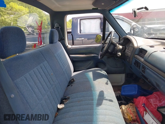 1995 Ford F-150 with VIN 1FTDF15Y3SNA03081, listed as a IAAI auction lot 42116290 with 202,907 mi miles. Bid and sale history available at carsss.com. Image 5.