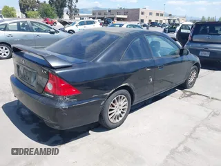 2005 Honda Civic Cpe LX with VIN 1HGEM22555L067506, listed as a IAAI auction lot 42149359 with 204,616 mi miles. Bid and sale history available at carsss.com. Image 4.