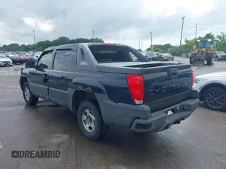 2005 Chevrolet Avalanche LS with VIN 3GNEC12Z55G272567, listed as a IAAI auction lot 42602466 with 183,216 mi miles and . Bid and sale history available at DreamBid. Image 3.