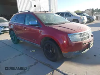 2008 Lincoln MKX with VIN 2LMDU68CX8BJ18199, listed as a IAAI auction lot 41835201 with 142,935 mi miles. Bid and sale history available at carsss.com. Image 1.