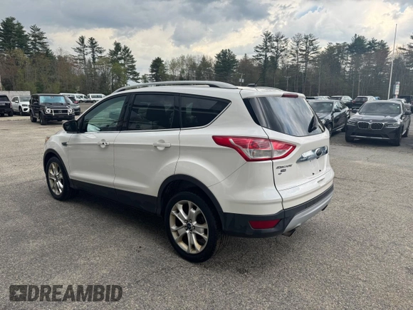 2014 Ford Escape Titanium with VIN 1FMCU9J94EUC63638, listed as a Copart auction lot 55880505 with 198,112 mi miles and Clean Title. Bid and sale history available at DreamBid. Image 3.