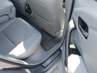 2017 Acura RDX w/Advance Pkg with VIN 5J8TB4H74HL026970, listed as a IAAI auction lot 41602328 with 157,406 mi miles. Bid and sale history available at carsss.com. Image 8.