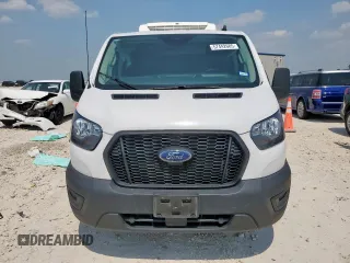 2023 Ford Transit Cargo с VIN 1FTBR1Y81PKB48106, выставлен на аукционе Copart как лот 57442685 с пробегом 11 889 миль миль и Списание • Salvage title. История ставок и продаж доступна на DreamBid. Изображение 5.