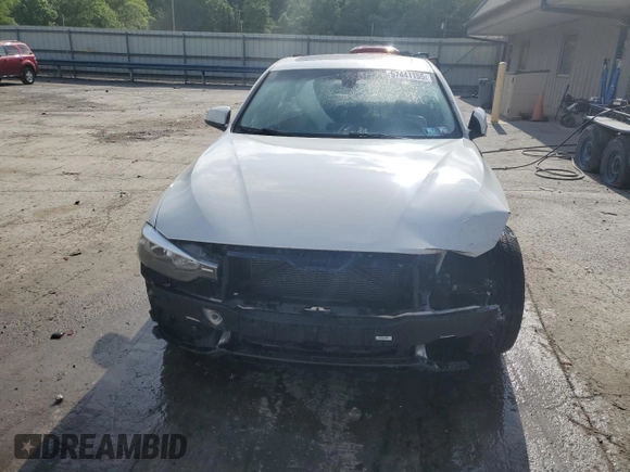 2013 BMW 3 Series 320i xDrive with VIN WBA3C3C57DF980971, listed as a Copart auction lot 57441155 with 131,263 mi miles and Salvage title. Bid and sale history available at DreamBid. Image 5.
