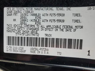 2019 Toyota Tundra SR5 z VIN 5TFAY5F12KX794732, wystawiony jako Copart lot #59043665 z przebiegiem 159 873 mil mil oraz Czysty tytuł • Clean title. Historia ofert i sprzedaży dostępna na DreamBid. Obrazek 12.
