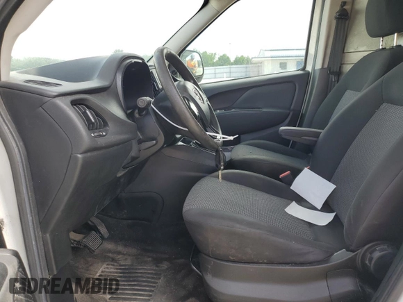 2015 Ram ProMaster City Cargo Tradesman z VIN ZFBERFAT4F6A92961, wystawiony jako Copart lot #58769695 z przebiegiem 137 740 mil mil oraz Czysty tytuł • Clean title. Historia ofert i sprzedaży dostępna na DreamBid. Obrazek 7.