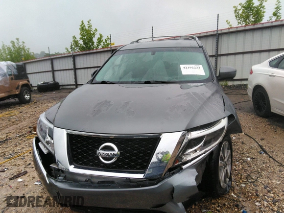 2015 Nissan Pathfinder S with VIN 5N1AR2MM1FC701569, listed as a IAAI auction lot 42192232 with 90,095 mi miles and . Bid and sale history available at DreamBid. Image 13.