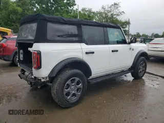 2022 Ford Bronco with VIN 1FMDE5BH8NLB86889, listed as a Copart auction lot 60898845 with 30,414 mi miles and Salvage title. Bid and sale history available at DreamBid. Image 3.